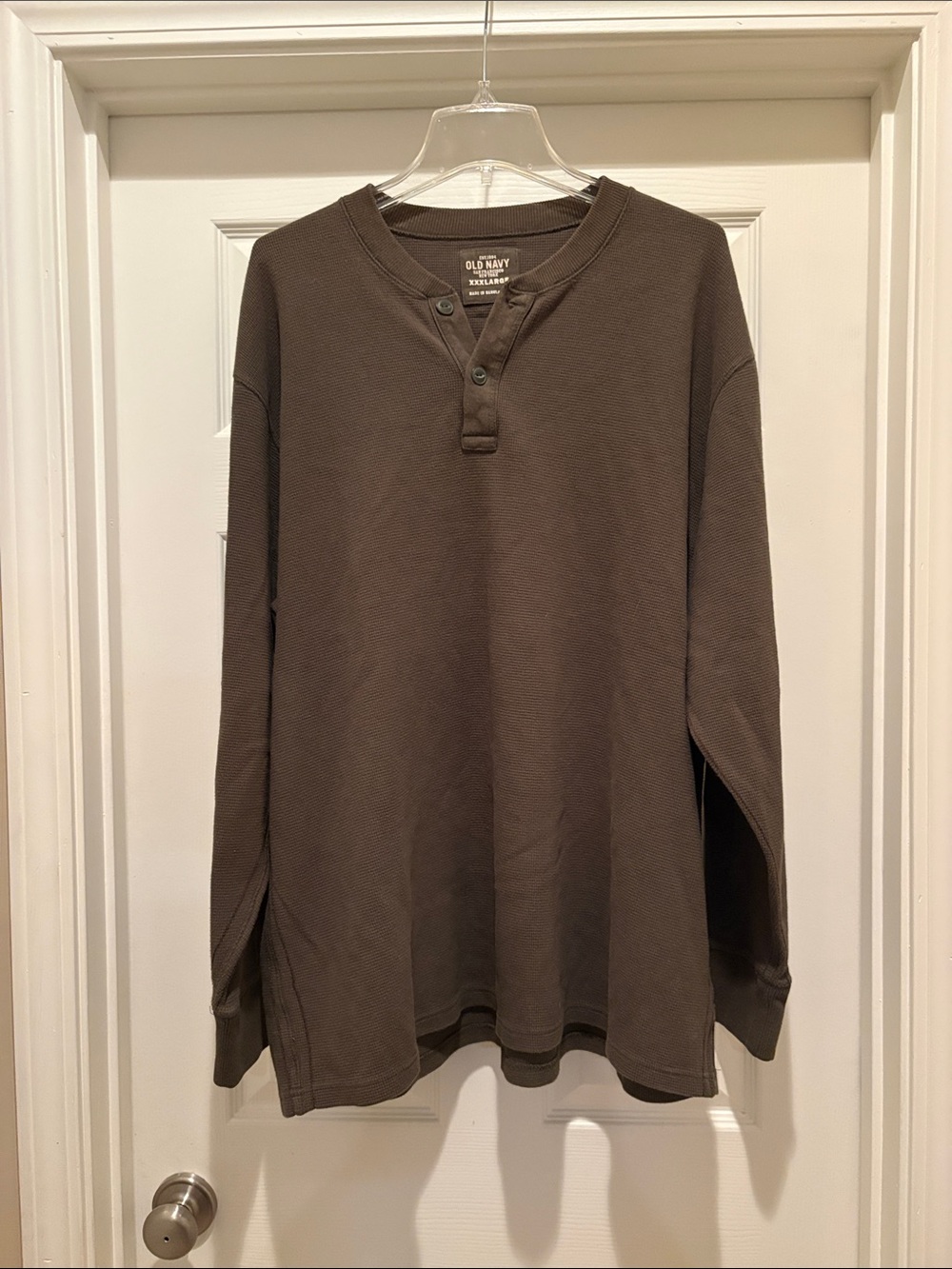Old Navy Brown Waffle-Knit Long Sleeve Henley - Men's